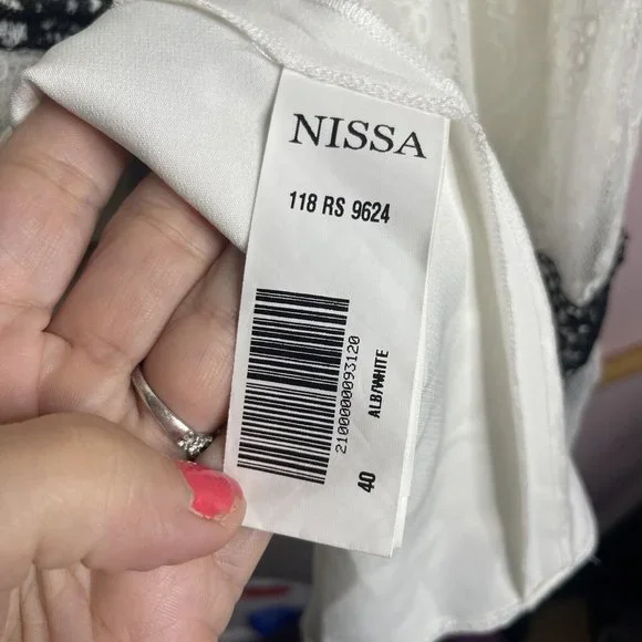 Wolf And Badger Nissa Dress EU 40 US 8 White Black Lace V Neck MIDI Short Sleeve - Picture 6 of 11